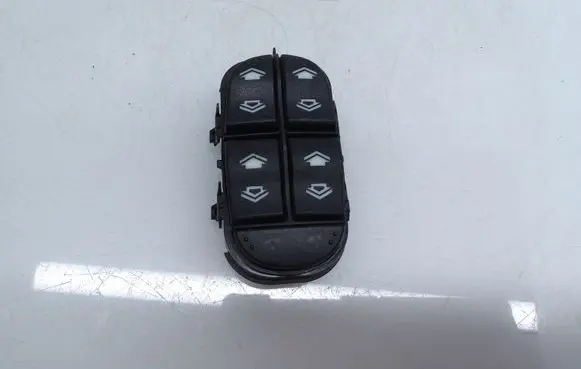 Ford Focus Electric window control switch 2M5T14A132DA