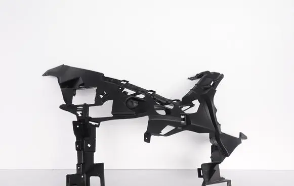 Mercedes-Benz CLS W257 Front bumper mounting bracket A2578854001