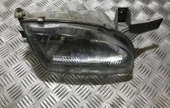 Hyundai Accent Headlight/headlamp