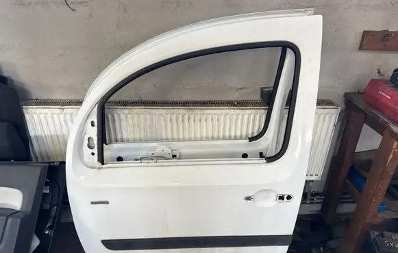 Renault Kangoo II Front door 