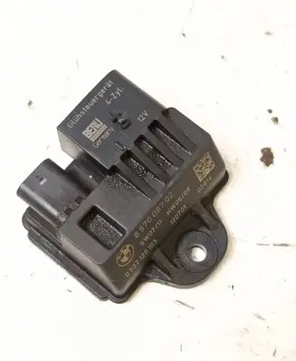 BMW X1 E84 Glow plug pre-heat relay 857008702 120701 0522120103