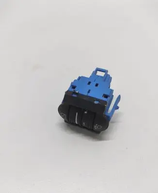 Volkswagen Touareg I Headlight level height control switch 7L6941333