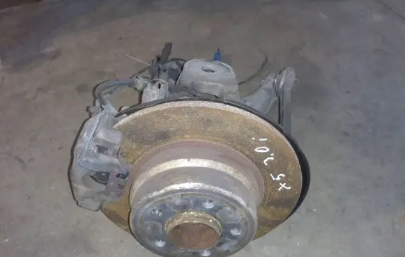 BMW X5 E53 Rear wheel hub spindle/knuckle 