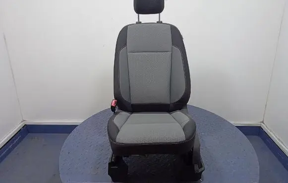 Ford Escape III Front driver seat 