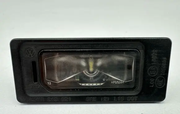Audi A4 S4 B9 Number plate light 5NA943021