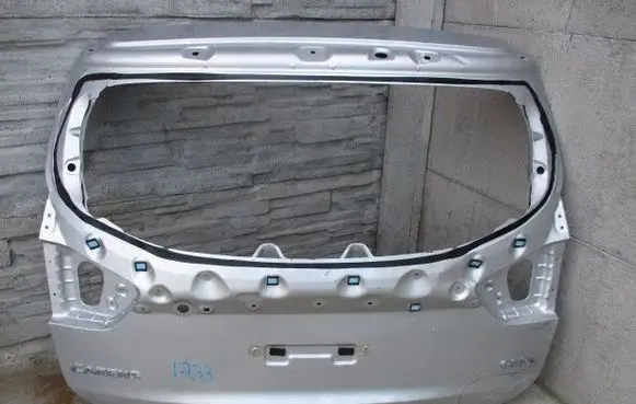 KIA Carens III Tailgate/trunk/boot lid 1234