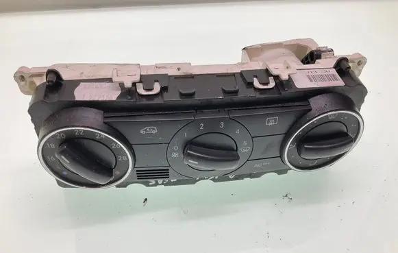 Mercedes-Benz B W245 Climate control unit A1698301385