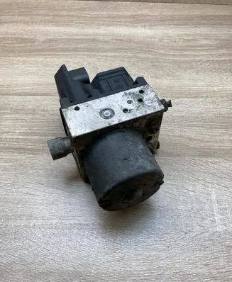 Ford Mondeo Mk III ABS Pump 1S712M110AE 0265222015