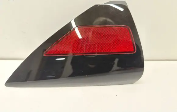 Tesla Model Y Rear tail light reflector 151878300B 3304645