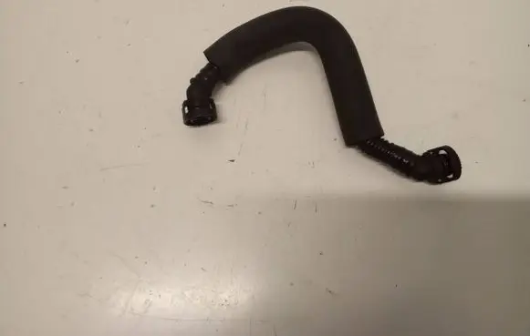 Audi A4 S4 B8 8K Breather hose/pipe 06h108221j
