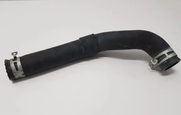 Toyota Verso-S Engine coolant pipe/hose