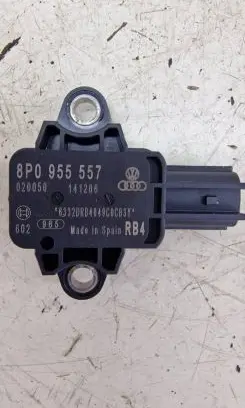 Audi A3 S3 8P Airbag deployment crash/impact sensor 8P0955557