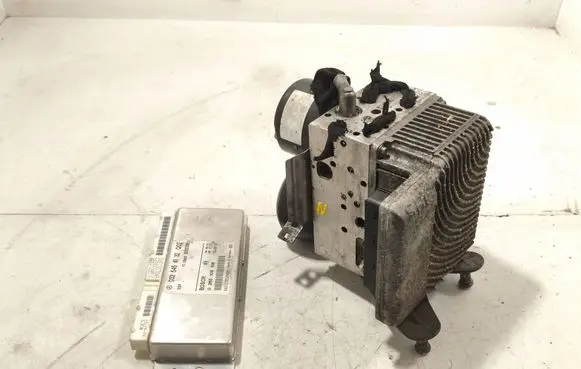 Mercedes-Benz E W211 ABS Pump A0054319612 0265250110