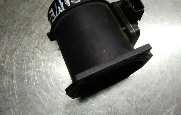 Nissan Primera Mass air flow meter 226802J200 AFH7014