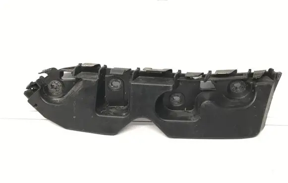 Renault Dacia Duster Front bumper mounting bracket 622220011R