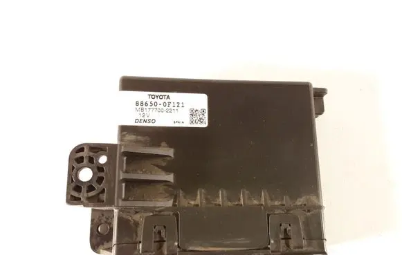 Toyota Verso Air conditioning/heating control unit 886500F121 MB1777002211