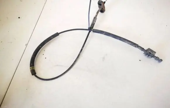 Handbrake/parking brake wiring cable