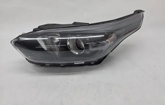 KIA Ceed Headlight/headlamp 92101J7051 SP92101J7051