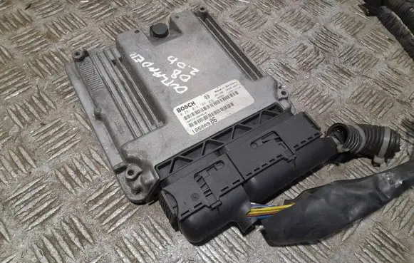 Mitsubishi Outlander Engine control unit/module 1860A906 1039S19947 0281014108