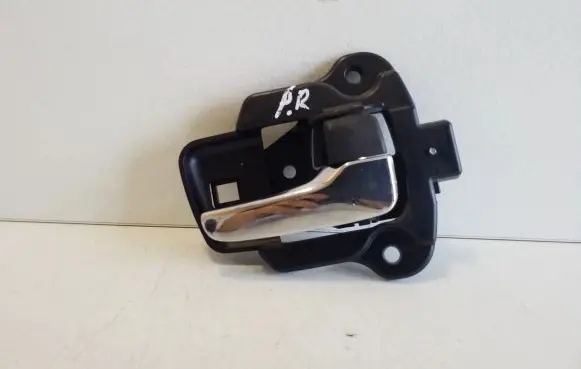 Mitsubishi Outlander Front door interior handle MN105360