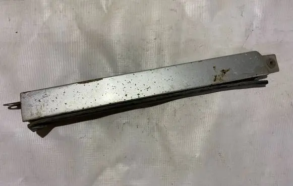 Mercedes-Benz E W124 Side skirt front trim 