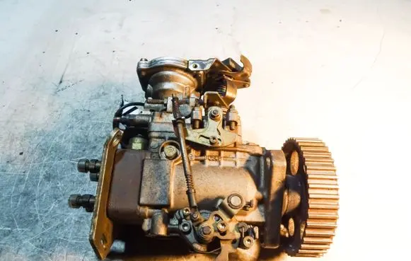 Volkswagen PASSAT B4 Fuel injection high pressure pump 028130108F 0460494336