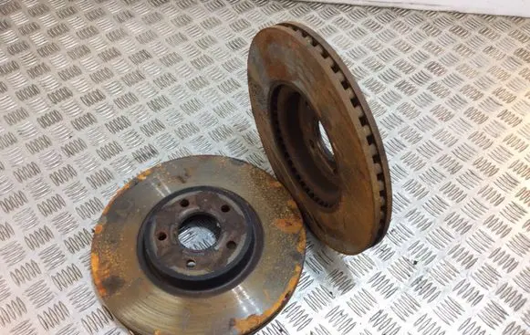 Ford Kuga II Front brake disc CV611125GA