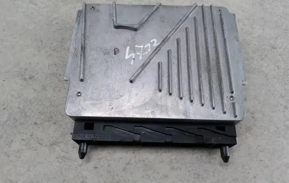 Volvo V70 Engine control unit/module ECU 08627471A