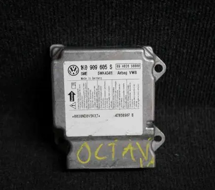 Skoda Octavia Mk2 (1Z) Airbag control unit/module 1K0909605S