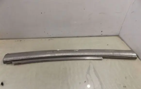 Volkswagen PASSAT B5.5 Trunk/boot sill cover protection
