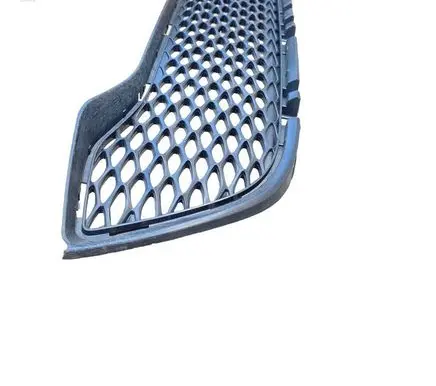 Dodge Durango Front bumper upper radiator grill 68307807AB