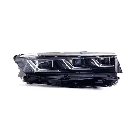 Volkswagen Touareg III Headlight/headlamp 761941082B