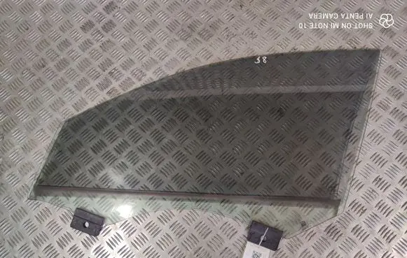 Audi A8 S8 D4 4H Front door window glass four-door 4H0845021E