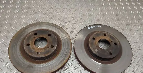 Toyota Auris E180 Front brake disc 