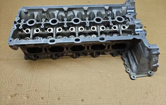 Audi RS3 Engine head 07K103403F DAZ