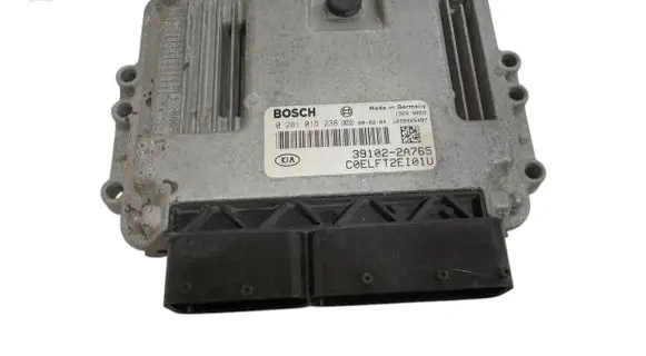 KIA Ceed Engine control unit/module 391022A765 1039S25487 0281015238
