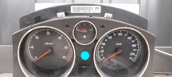 Opel Astra H Tachometer 13216684PF