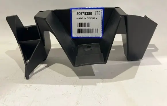 Volvo S80 Rear bumper mounting bracket 30678280