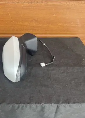 Toyota Yaris Cross Front door electric wing mirror