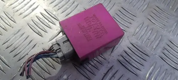 Toyota Camry Other control units/modules 8594033030