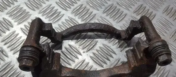 Volkswagen PASSAT B3 Front brake caliper