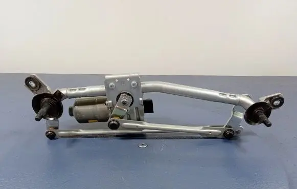 Front wiper linkage and motor