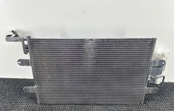 Audi TT Mk1 A/C cooling radiator (condenser) 8N0820411A