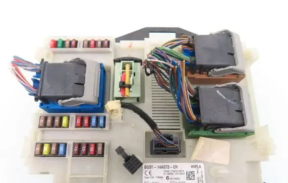 Ford Mondeo MK IV Central body control module BG9T14A073EH