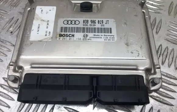 Audi A4 S4 B6 8E 8H Engine control unit/module 038906019JT 5304