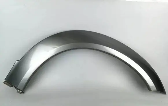 Subaru Outback Front arch trim 