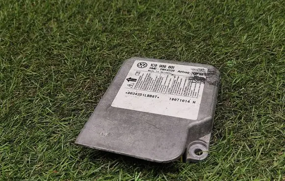 Skoda Fabia Mk1 (6Y) Airbag control unit/module 1C0909601 5WK43120