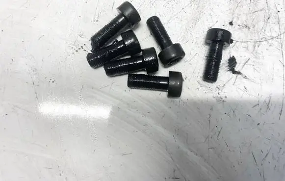 Volvo V50 Nuts/bolts 
