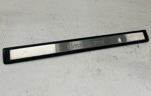 Mercedes-Benz E W211 Front sill trim cover