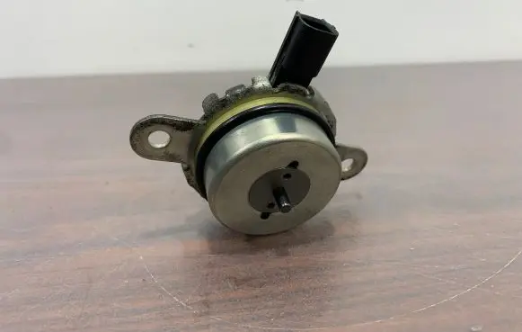 Subaru Forester SK Camshaft vanos timing valve 21065212504